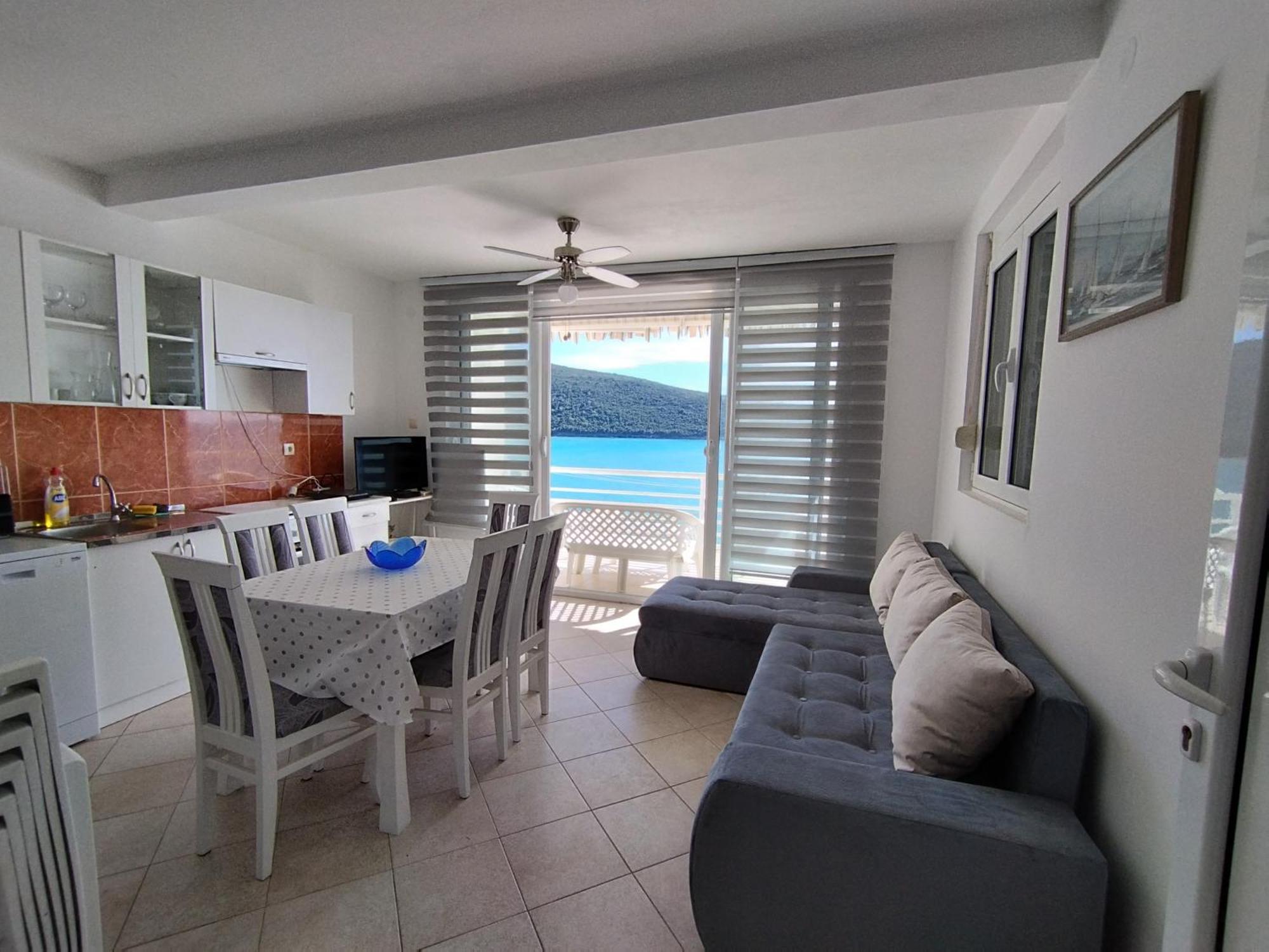 Seaside Apartment Kruce ウルツィニ エクステリア 写真