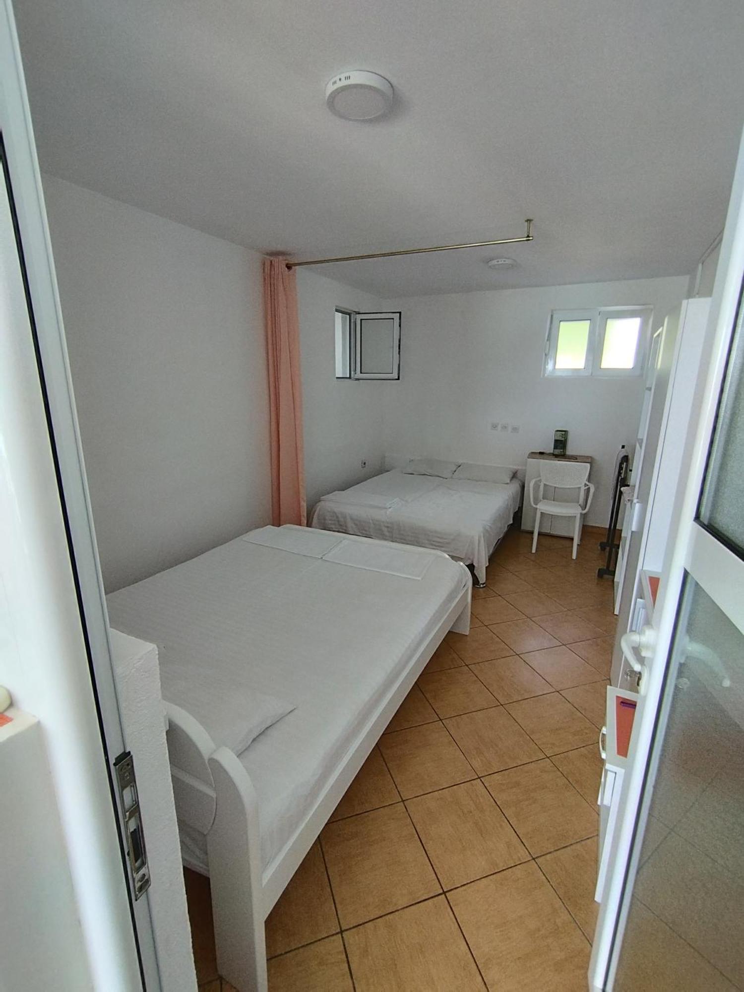Seaside Apartment Kruce ウルツィニ エクステリア 写真